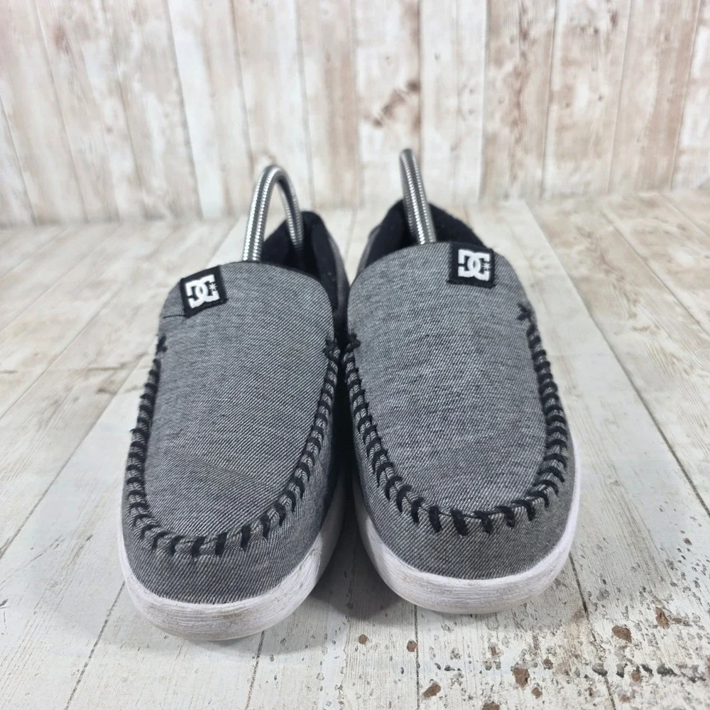 DC Shoes Mens Grey Canvas Slip On Loafers‎ Whipstitch Moc Toe Sneakers Size 7